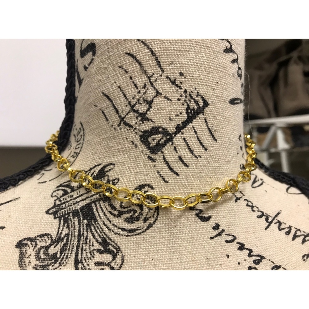 Dainty Gold Choker